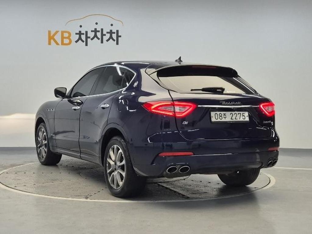 2018 MASERATI LEVANTE 