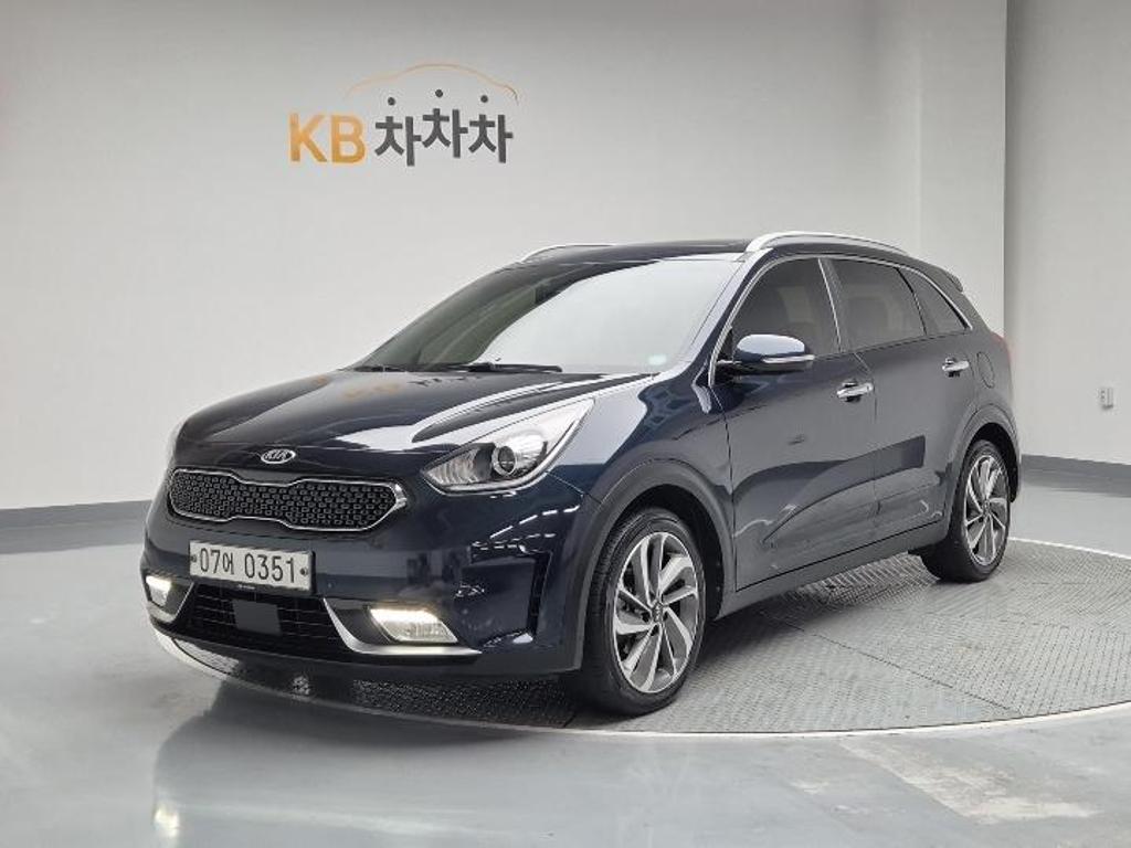 2017 KIA NIRO 