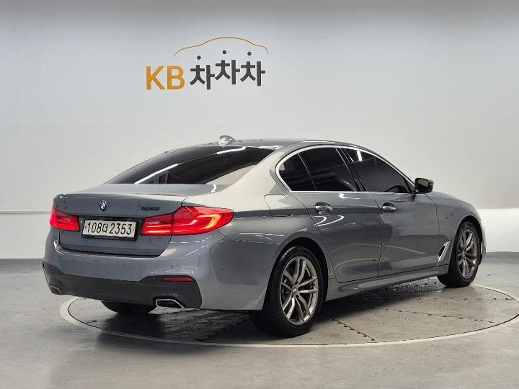 2018 BMW 5 SERIES (7Gen) 