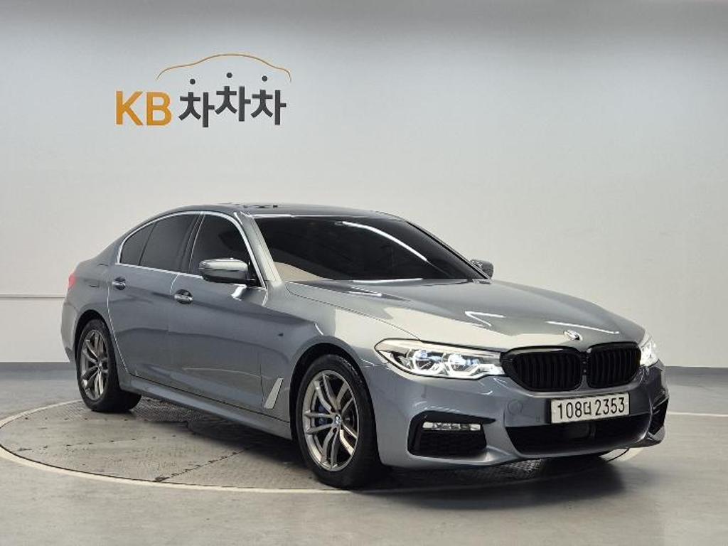 2018 BMW 5 SERIES (7Gen) 