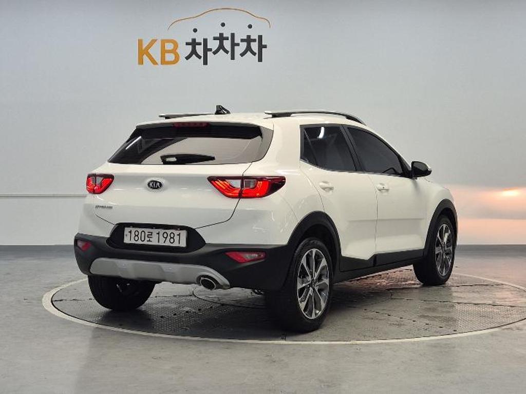 2020 KIA STONIC 