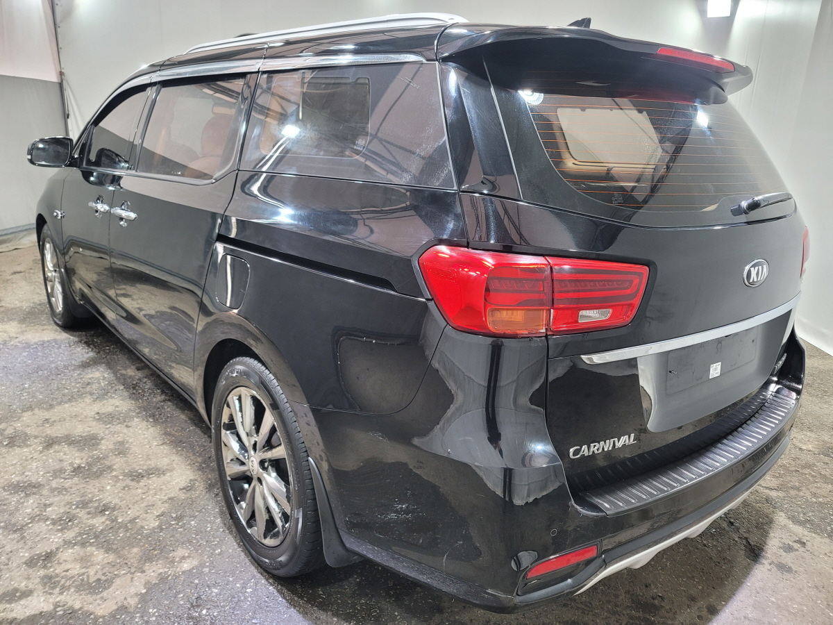 2019 KIA THE NEW CARNIVAL 