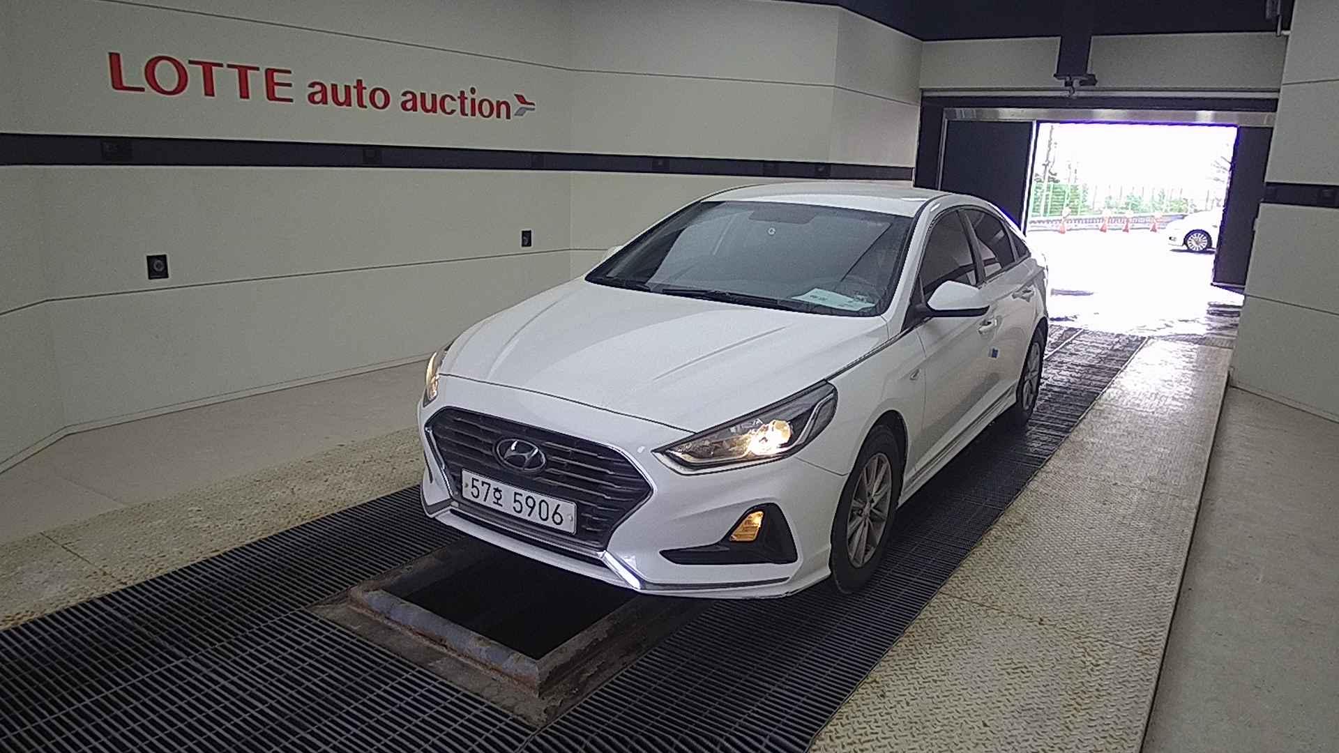 2019 HYUNDAI LF SONATA NEWRISE LPi Style