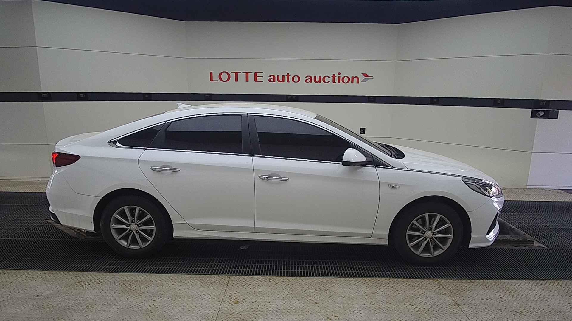 2019 HYUNDAI LF SONATA NEWRISE LPi Style
