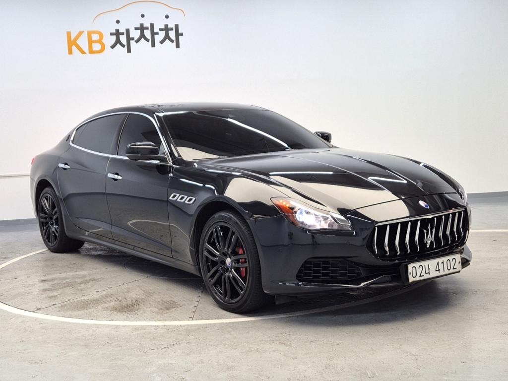 2017 MASERATI QUATRO PORTE 