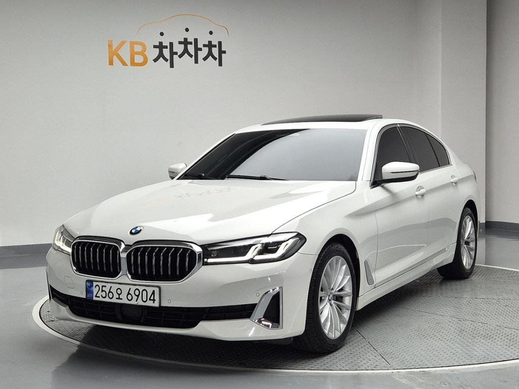 2023 BMW 5 SERIES (7Gen) 