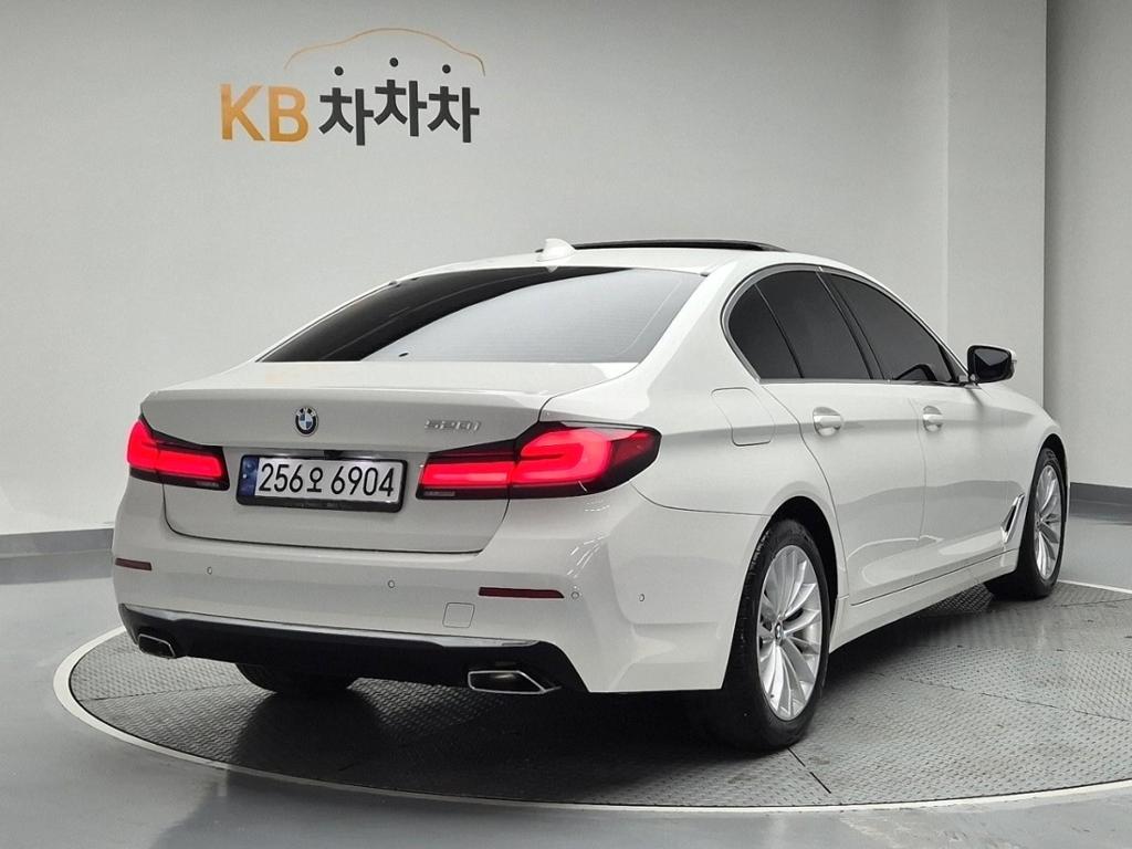 2023 BMW 5 SERIES (7Gen) 