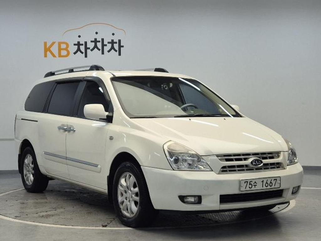 2008 KIA GRAND CARNIVAL 