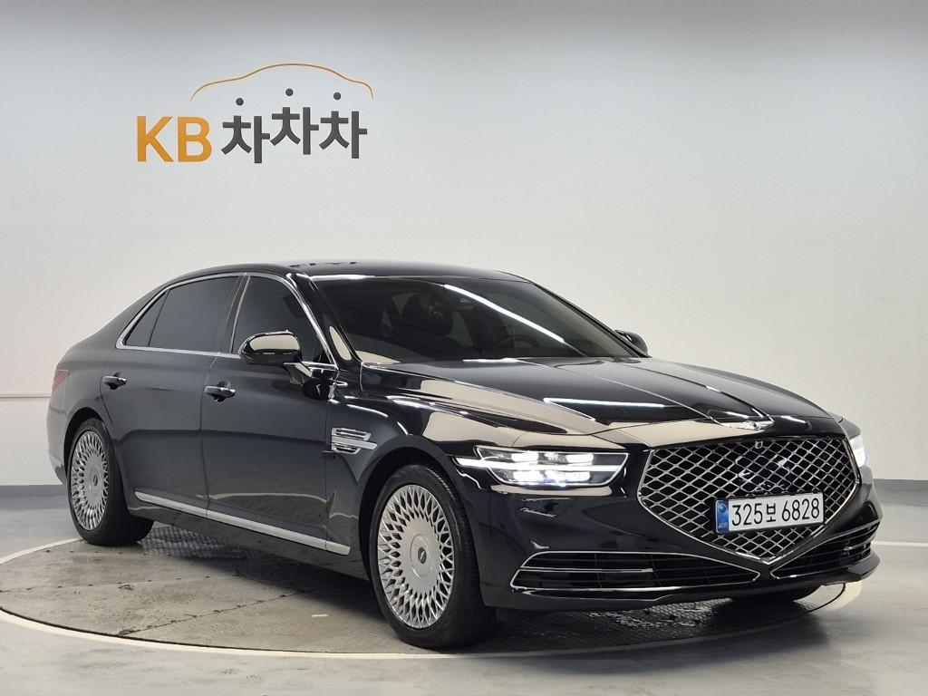 2021 GENESIS G90 