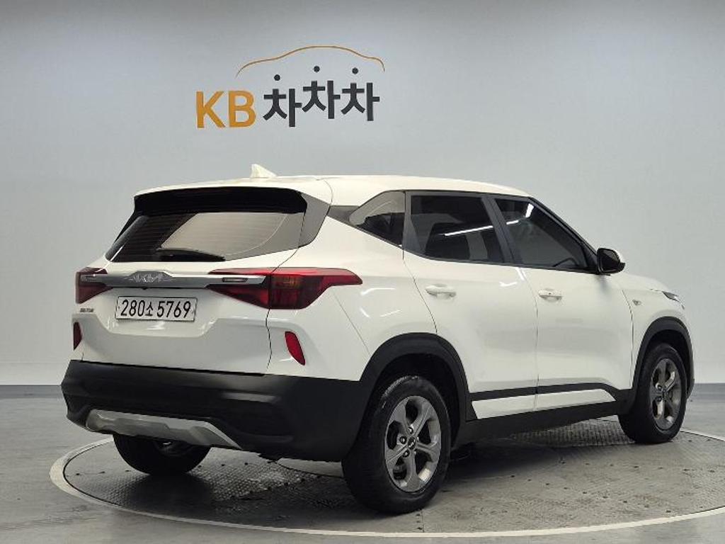 2022 KIA SELTOS 