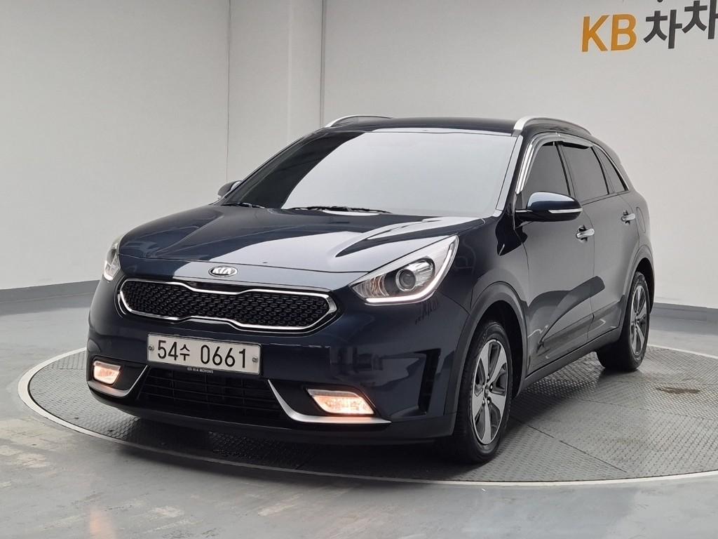 2017 KIA NIRO 