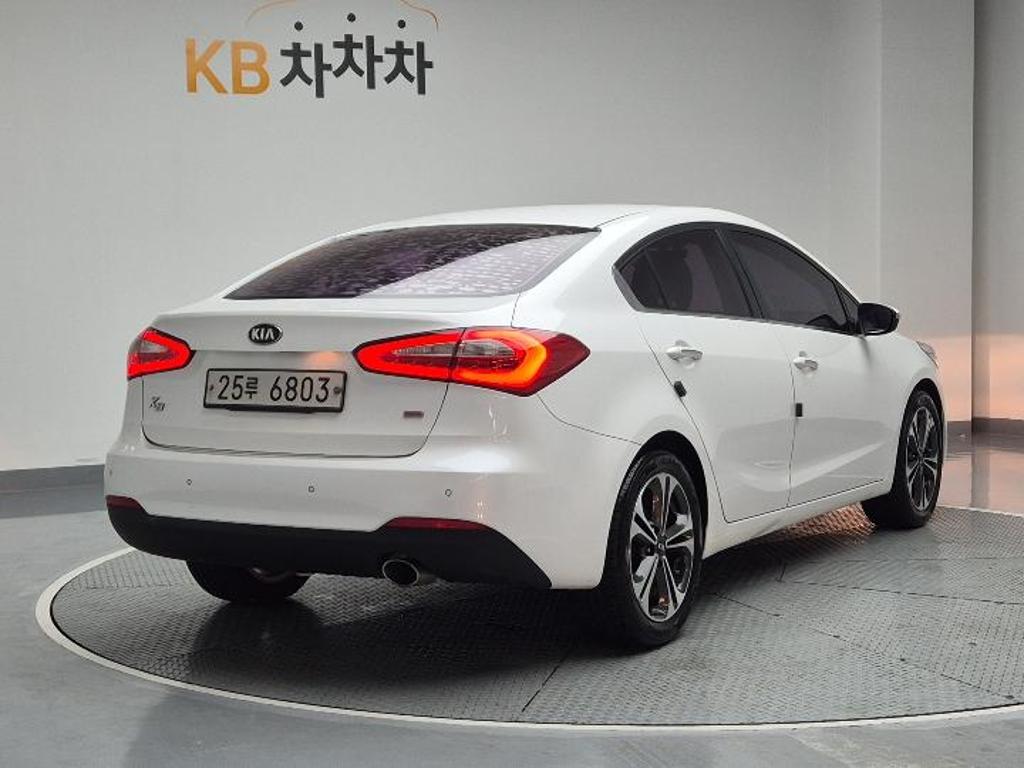 2013 KIA K3 
