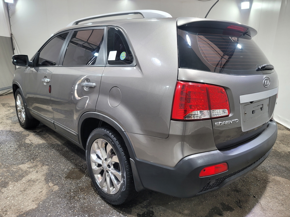 2010 KIA SORENTO R 