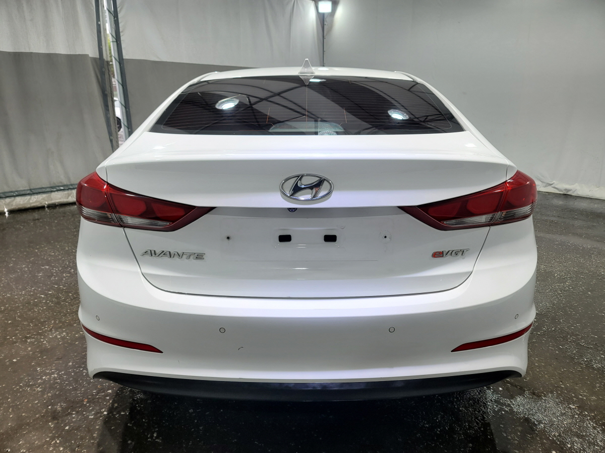 2016 HYUNDAI AVANTE AD 