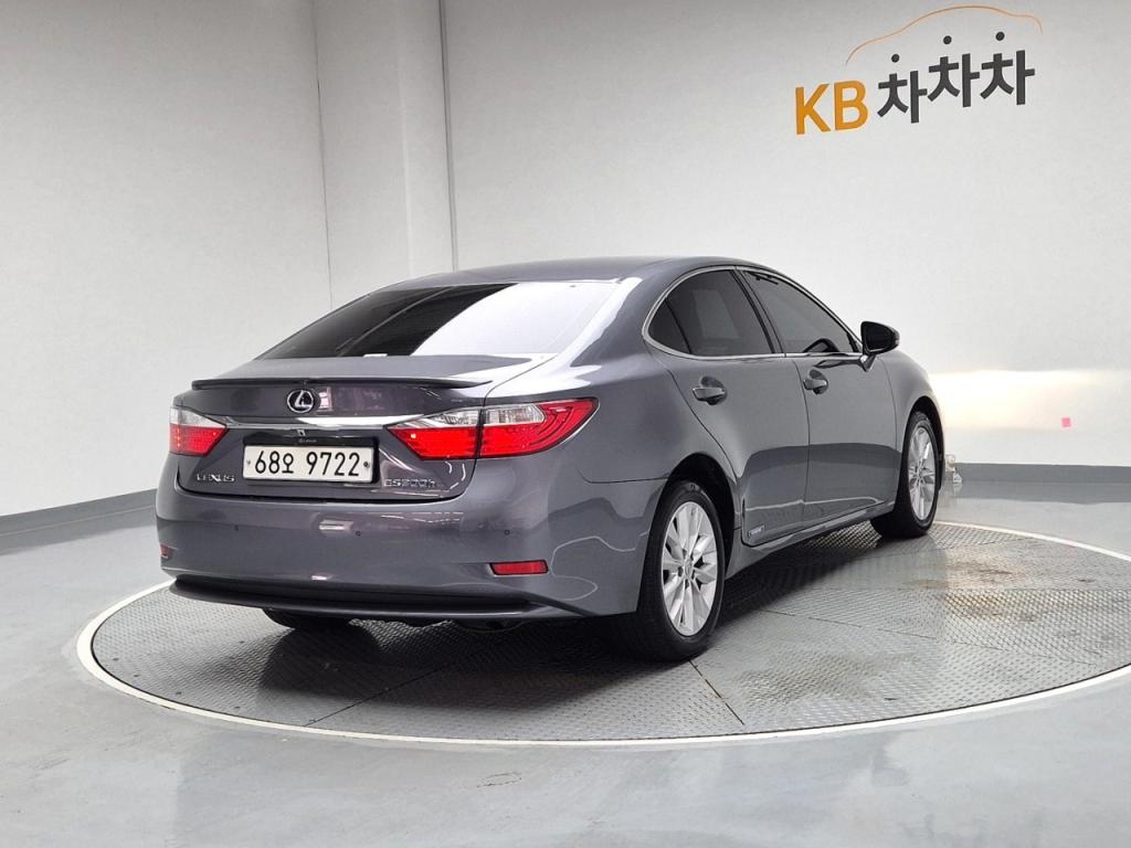 2014 LEXUS ES 