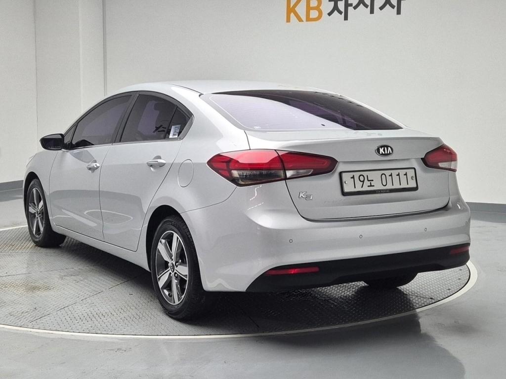 2016 KIA THE NEW K3 