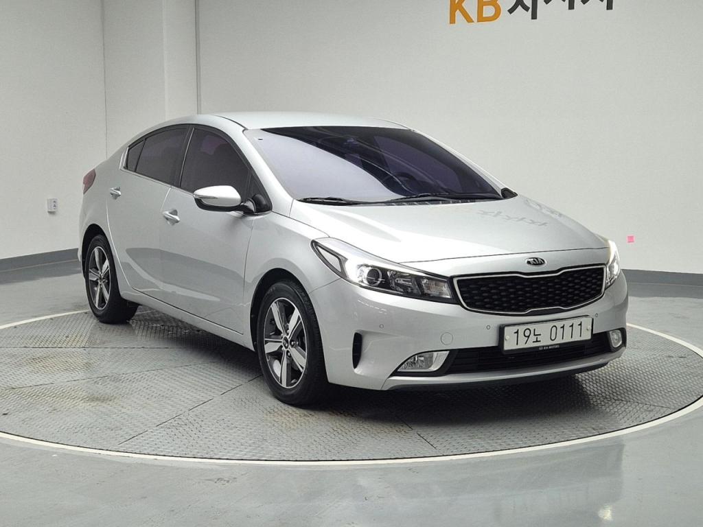2016 KIA THE NEW K3 