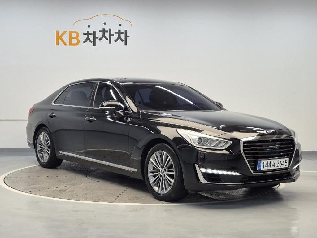 2018 GENESIS EQ900 