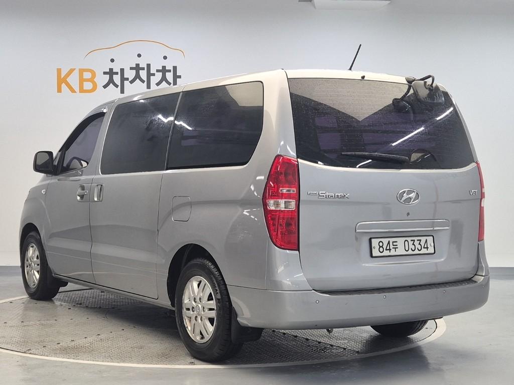 2019 HYUNDAI THE NEW GRAND STAREX 