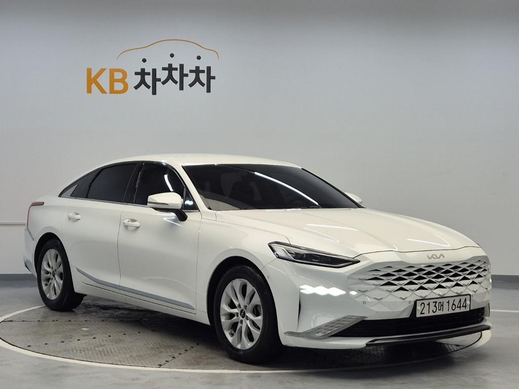 2022 KIA K8 