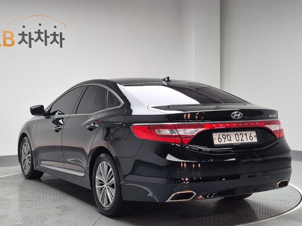 2017 HYUNDAI GRANDEUR HG 