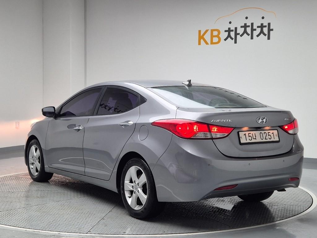 2012 HYUNDAI AVANTE MD 