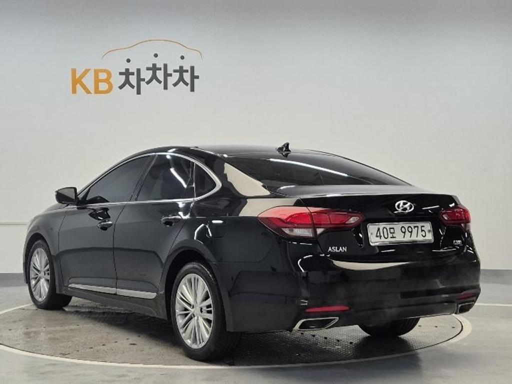 2015 HYUNDAI ASLAN 