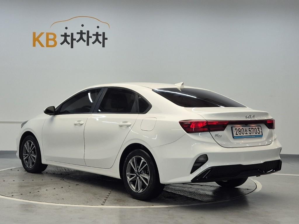 2022 KIA THE NEW K3 