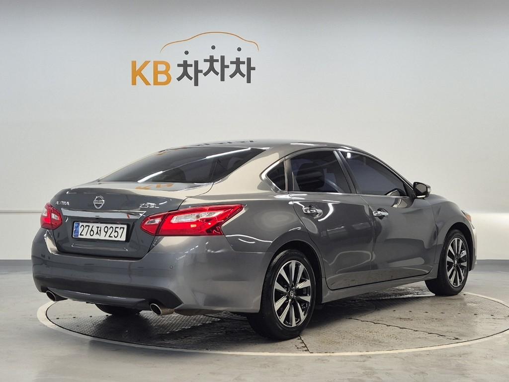 2017 NISSAN ALTIMA 