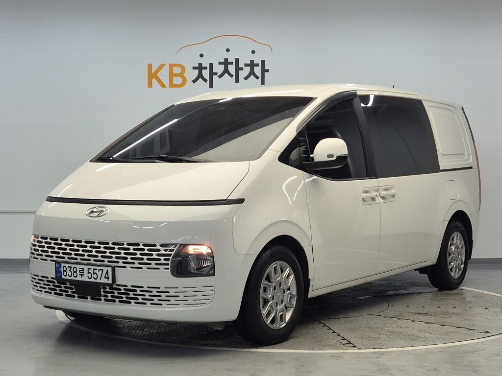 2023 HYUNDAI STARIA 
