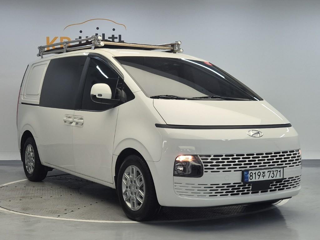 2022 HYUNDAI STARIA 