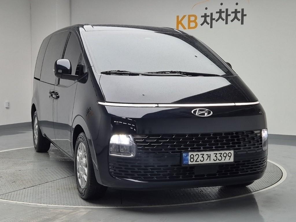 2022 HYUNDAI STARIA 
