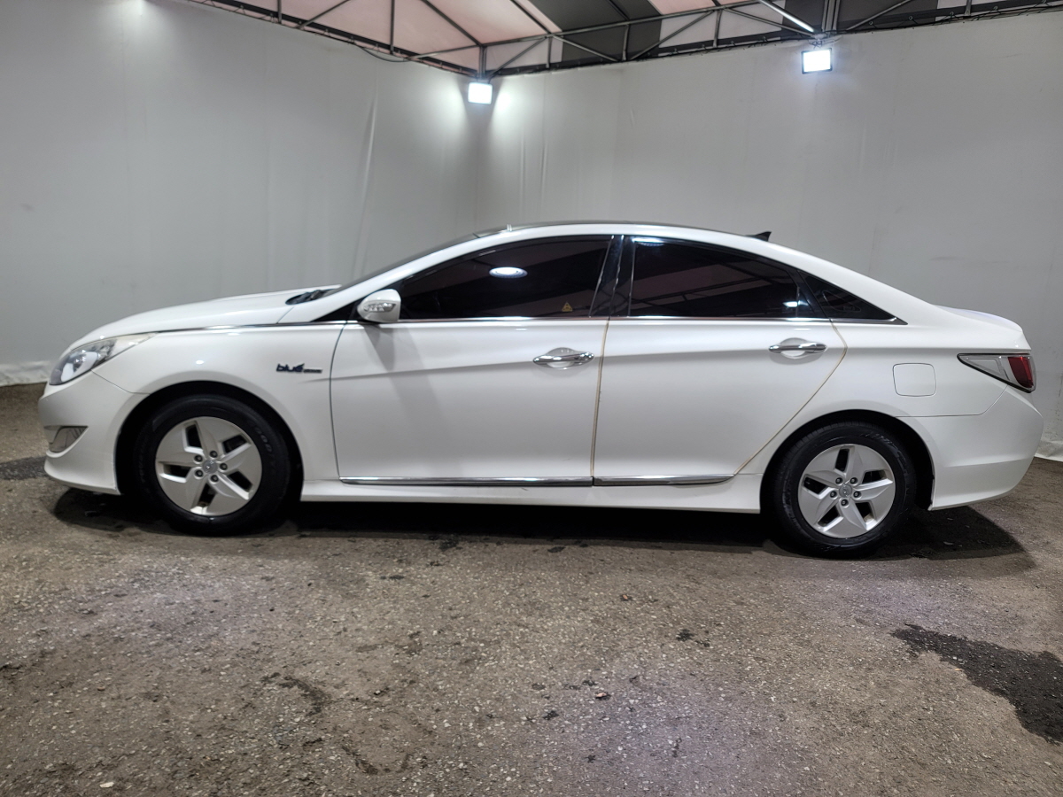 2012 HYUNDAI YF SONATA HYBRID 