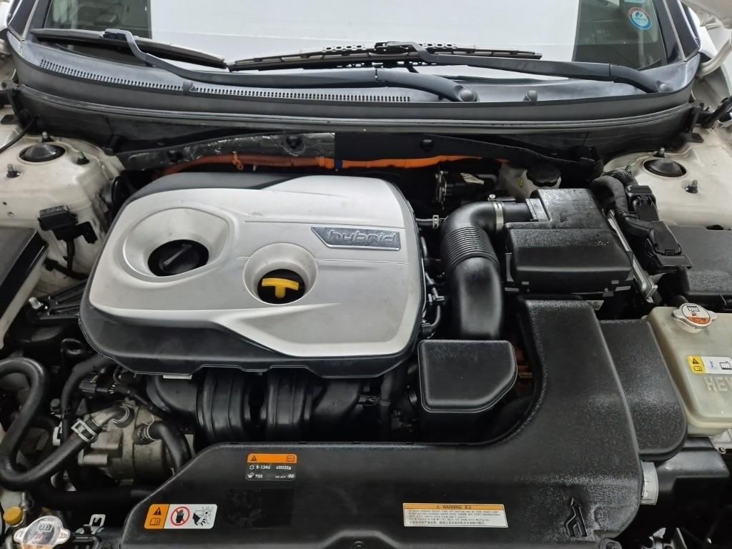 2015 HYUNDAI LF SONATA HYBRID 