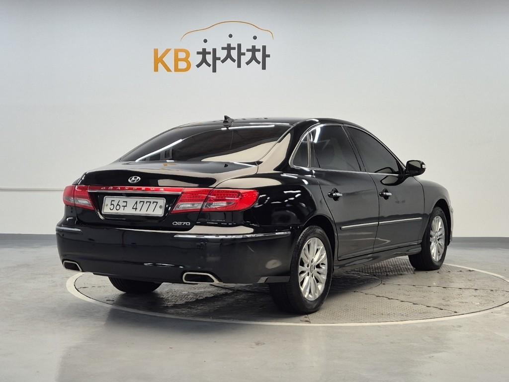 2011 HYUNDAI THE LUXURY GRANDEUR 