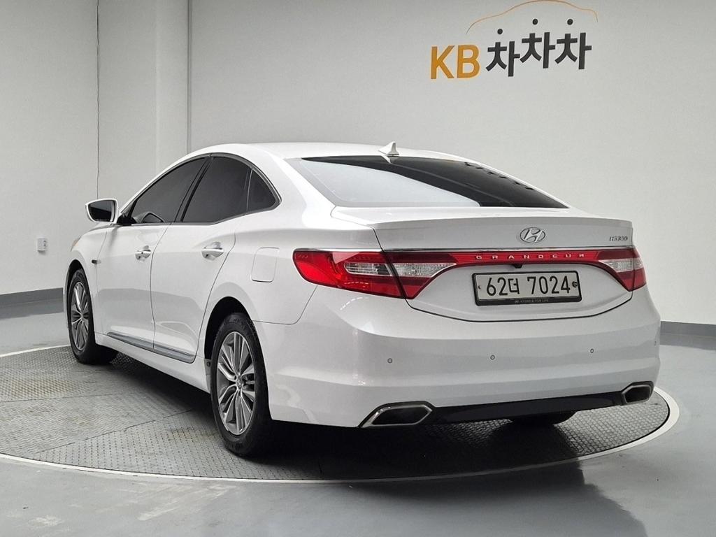 2015 HYUNDAI GRANDEUR HG 