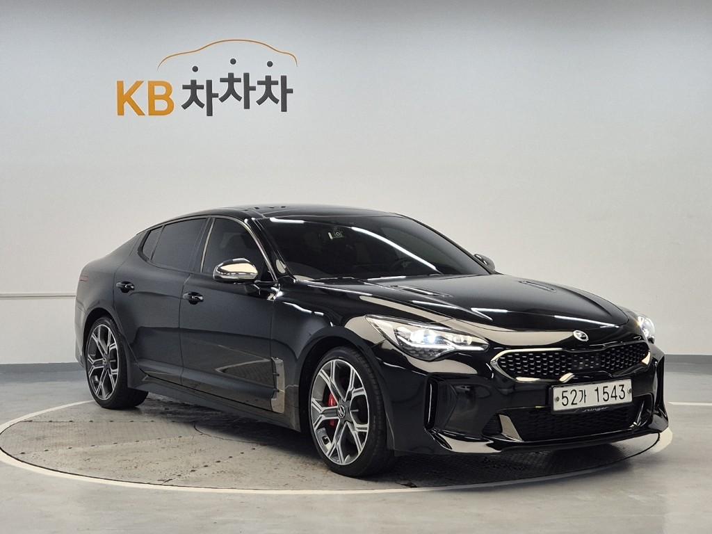 2018 KIA STINGER 