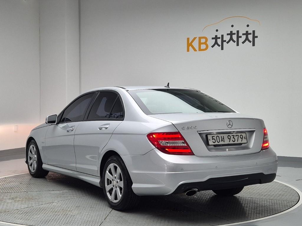 2012 BENZ C CLASS (3Gen) 