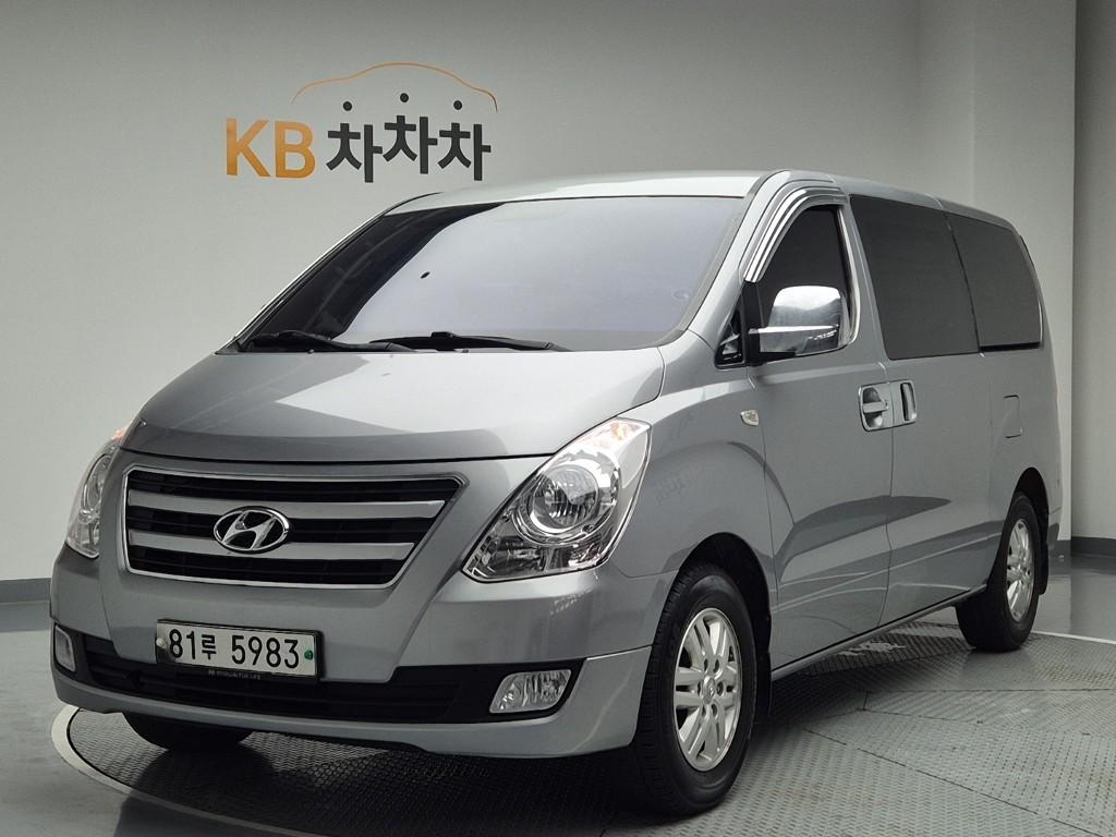 2018 HYUNDAI GRAND STAREX 