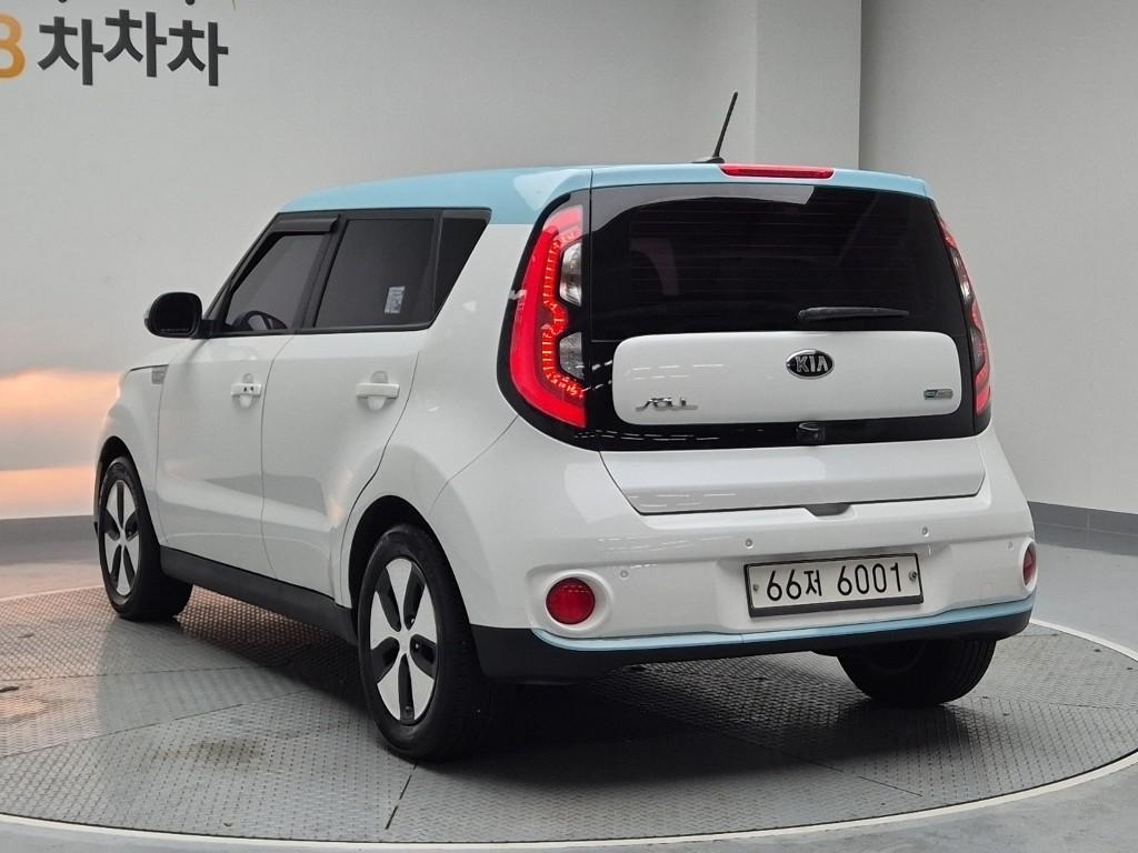 2015 KIA SOUL EV 