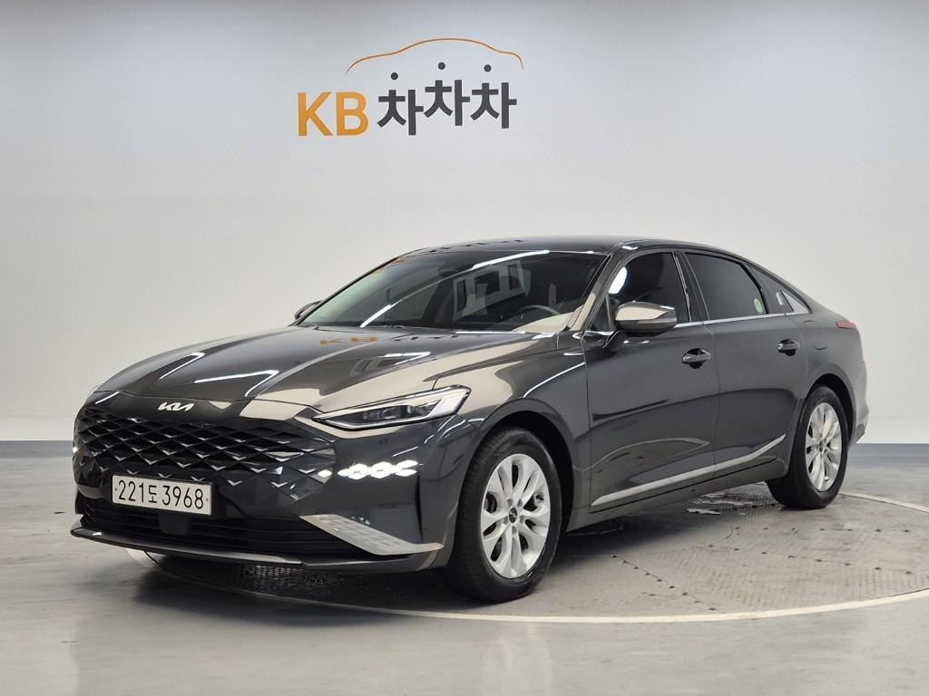 2022 KIA K8 