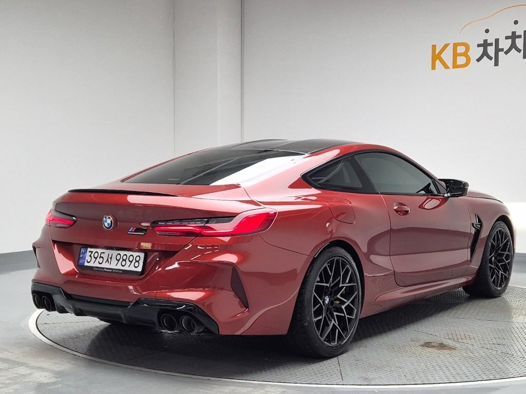 2020 BMW M8 