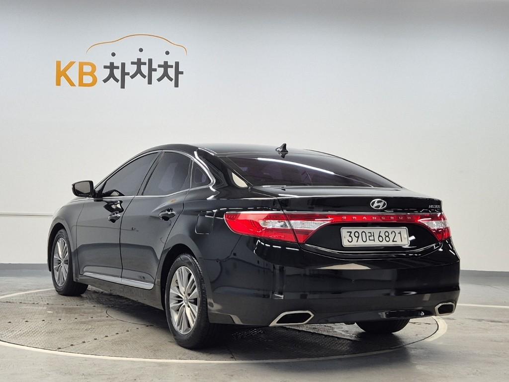 2016 HYUNDAI GRANDEUR HG 