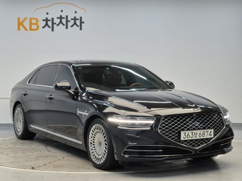 2019 GENESIS G90 