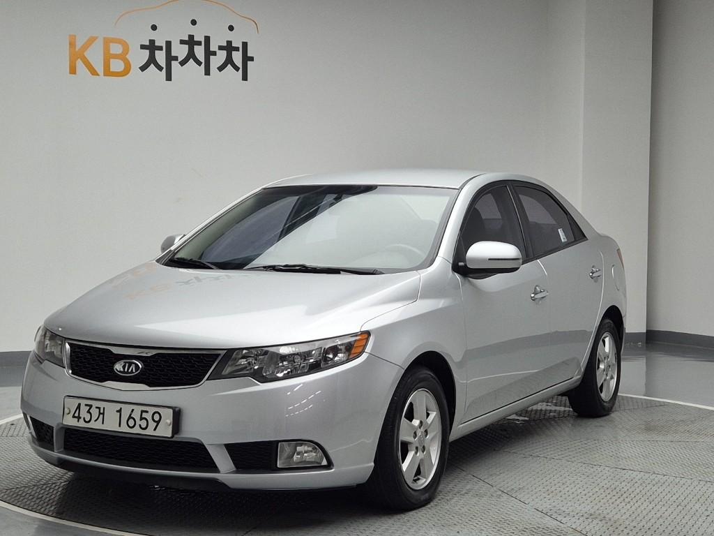 2011 KIA FORTE 