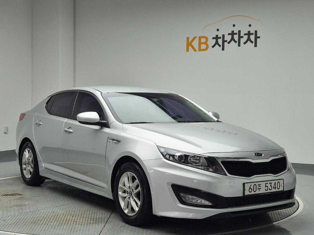 2011 KIA K5 