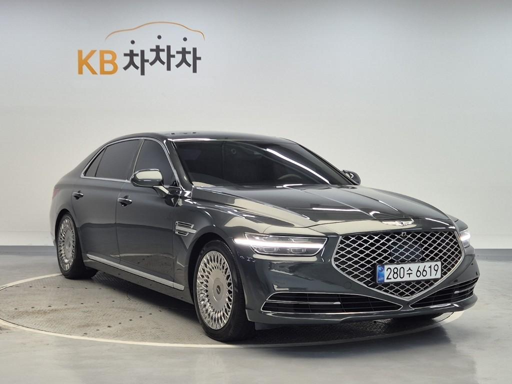 2019 GENESIS G90 