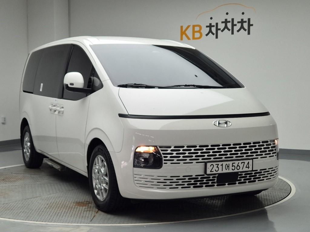 2022 HYUNDAI STARIA 