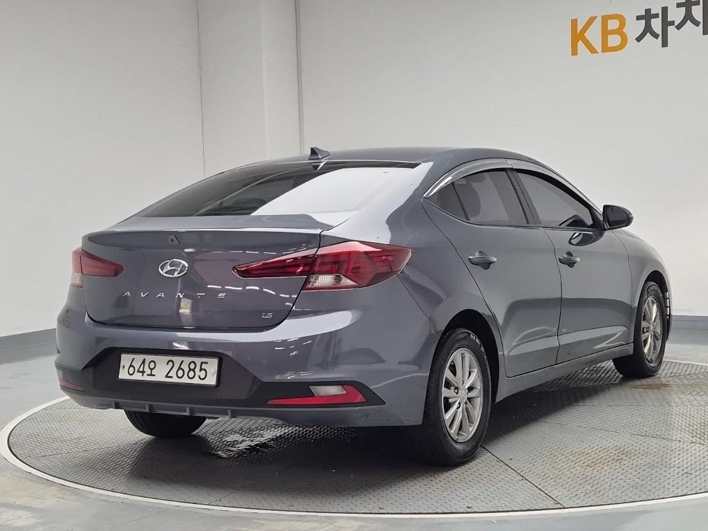 2019 HYUNDAI THE NEW AVANTE AD 