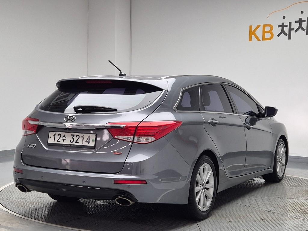 2012 HYUNDAI i40 